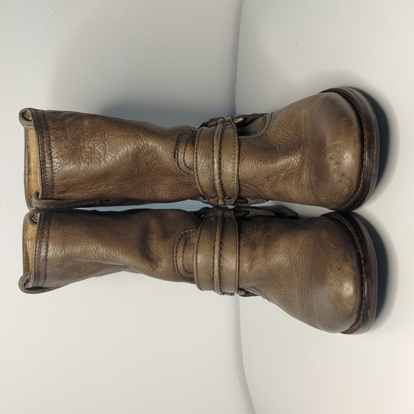 FRYE Women's Size 8 Maxine Trapunto Shortie Boots Grey/Taupe Harness Boot EUC - Picture 2 of 14